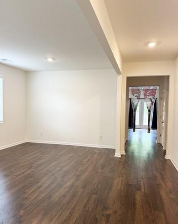 692 Whitman Lane