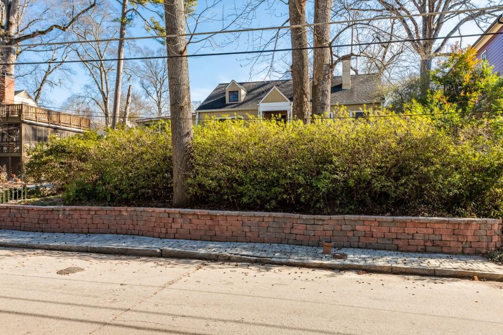 796 Gresham Avenue SE