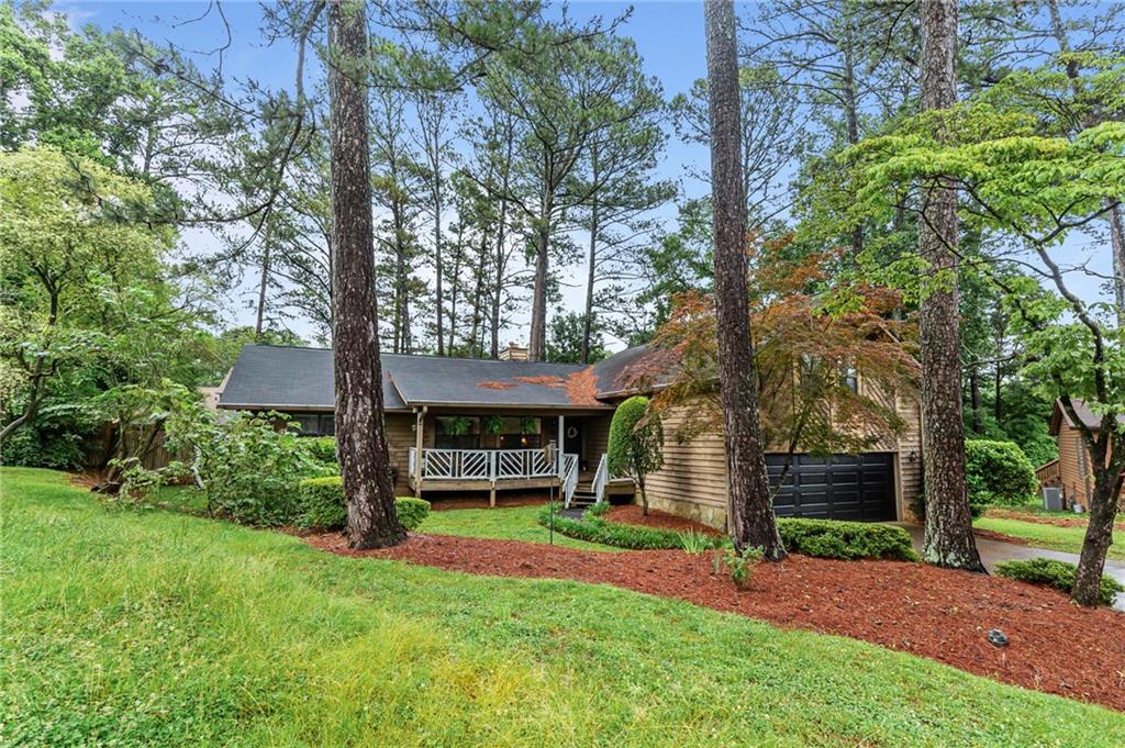 490 Hunters Glen Court