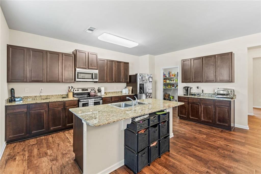 3111 Boxwood Crossing
