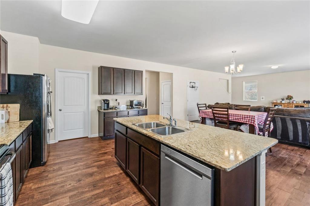 3111 Boxwood Crossing