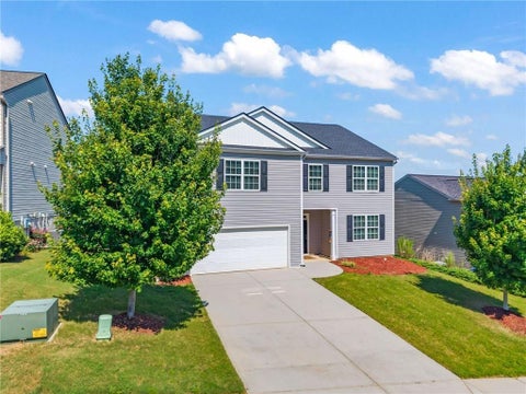 Homes For Sale - 3111 Boxwood Crossing<br/> Gainesville, GA 30507