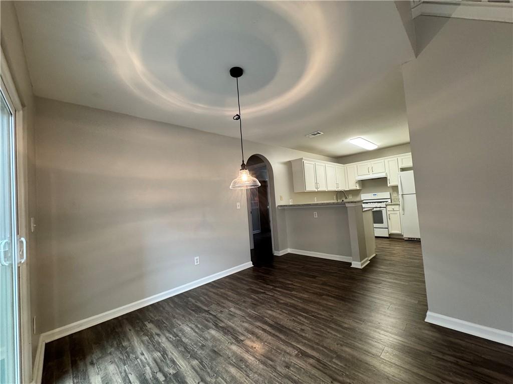 GROVE PARK IN TOWNE LAKE - Residential Lease