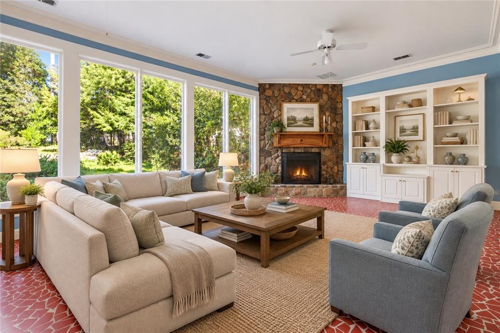 128 Mount Vernon Drive