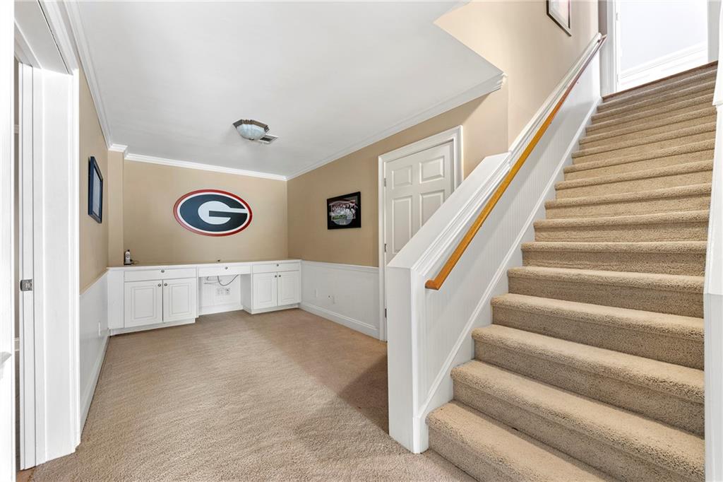 562 Grassmeade Way, Snellville, Georgia image 32