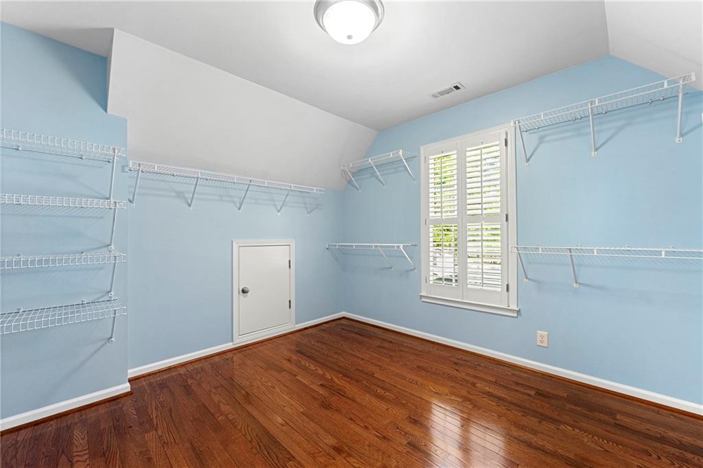 562 Grassmeade Way, Snellville, Georgia image 29