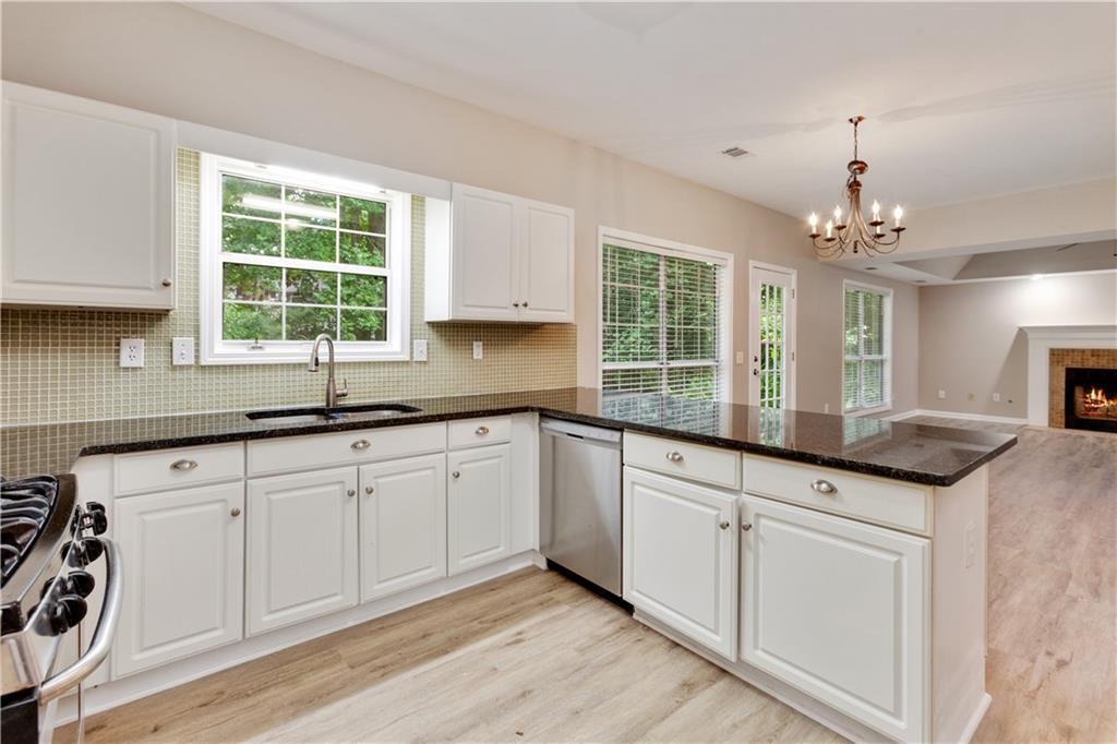 5705 Cannonero Drive, Alpharetta, Georgia image 9