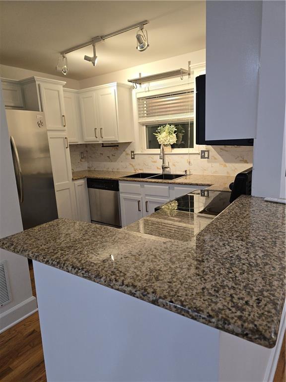 48 Peachtree Avenue NE 321