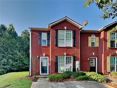Townhouse For Sale - 3527 Waldrop Trail<br/> Decatur, GA 30034