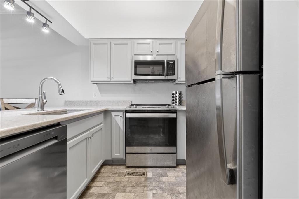 2855 Peachtree Road