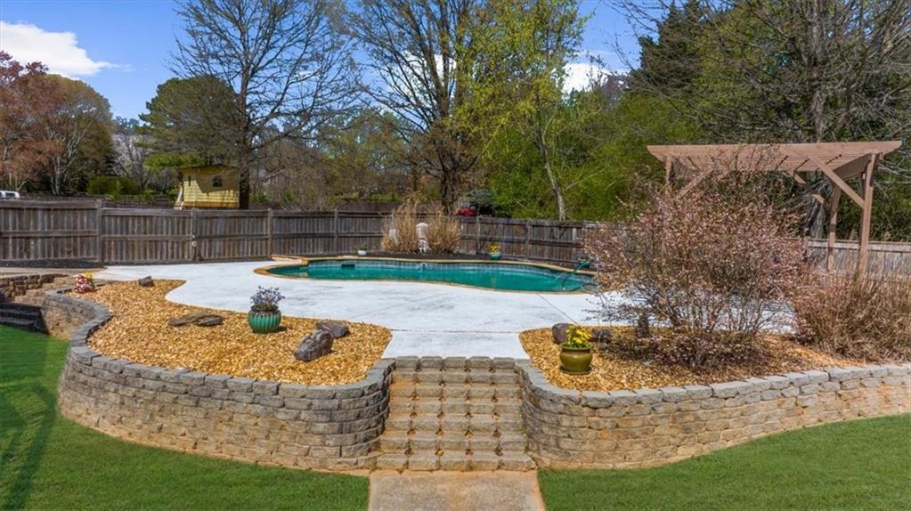 560 Saddle Creek Circle, Roswell, Georgia image 45