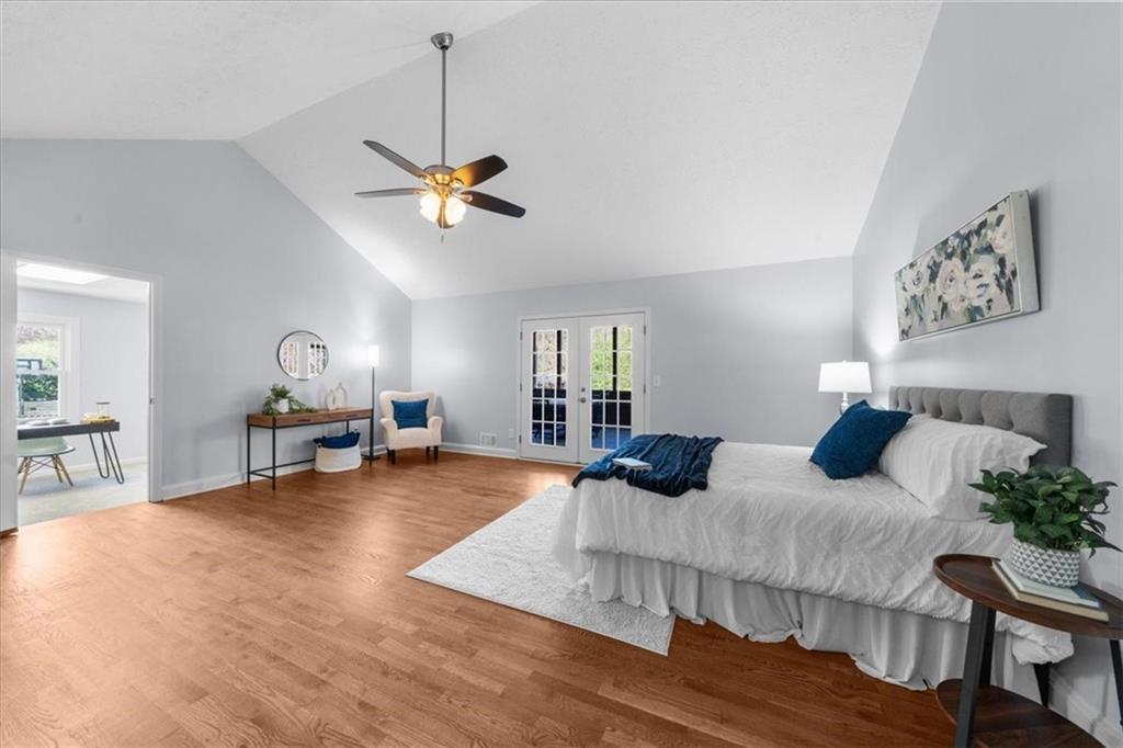 560 Saddle Creek Circle, Roswell, Georgia image 3
