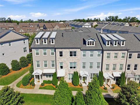 Townhouse For Sale - 10196 Windalier Way<br/> Fulton County, Roswell, GA 30076