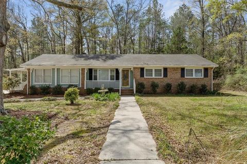 Homes For Sale - 120 Clifford Circle<br/> Spalding County, Griffin, GA 30223