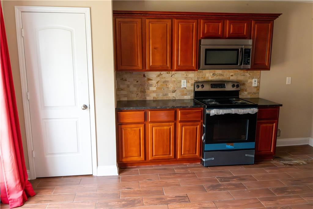 4527 Berline Drive, Lithonia, Georgia image 7