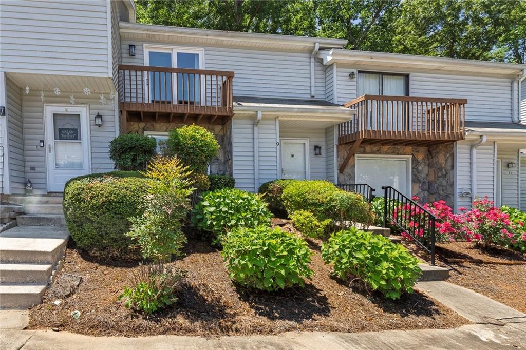 9 Fairway Drive NW