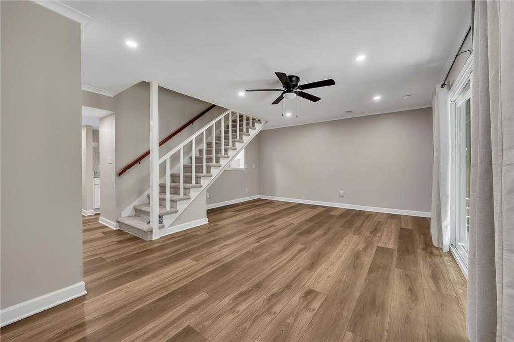 9 Fairway Drive NW