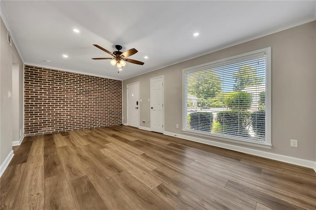 9 Fairway Drive NW