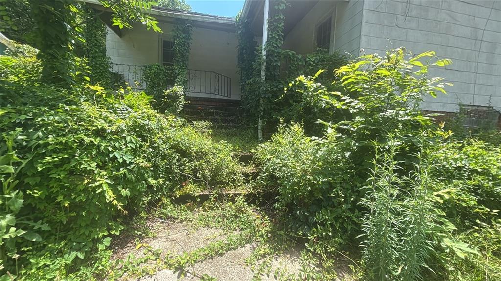 304 Perkins Street NE