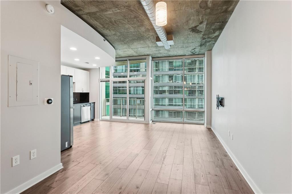 923 Peachtree Street NE 1523