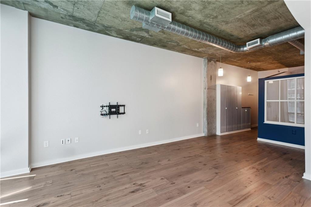 923 Peachtree Street NE 1523