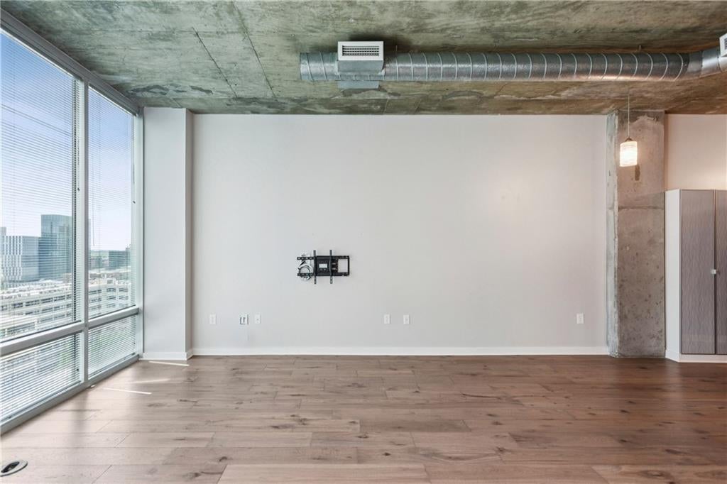 923 Peachtree Street NE 1523