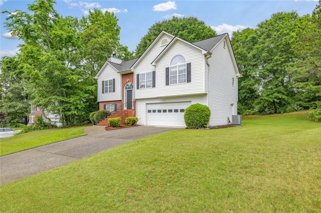 7224 Coral Lake Drive, Flowery Branch, Georgia image 3