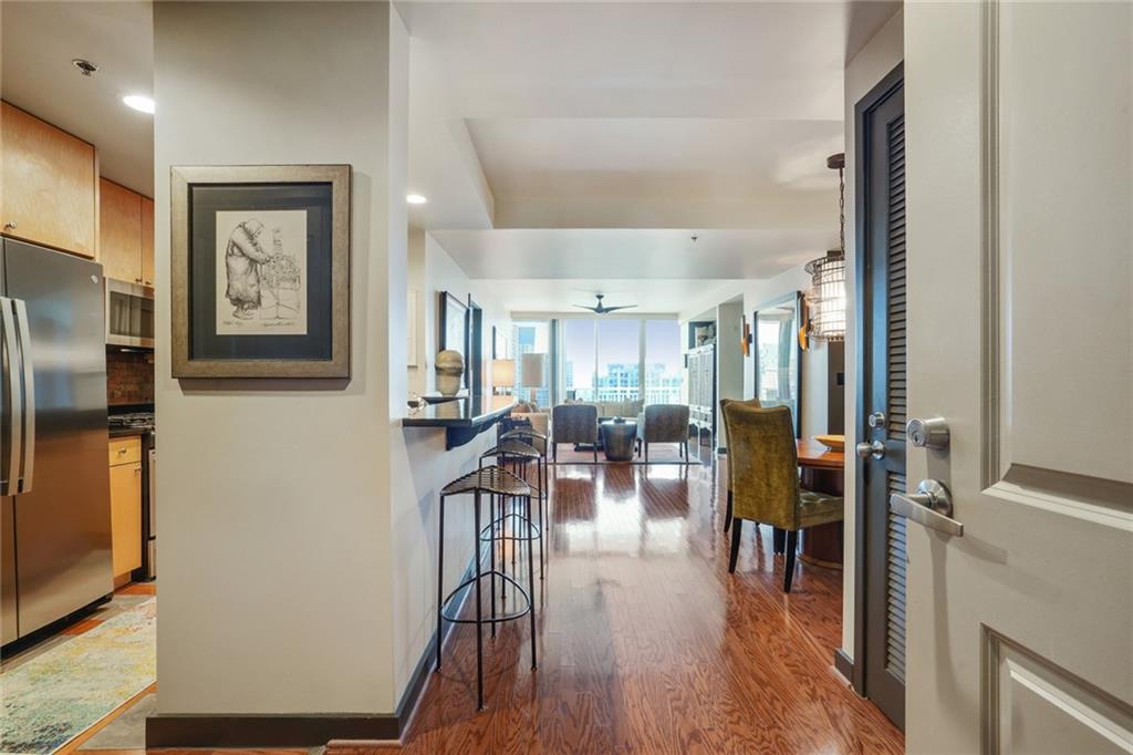 3338 Peachtree Road NE 2405