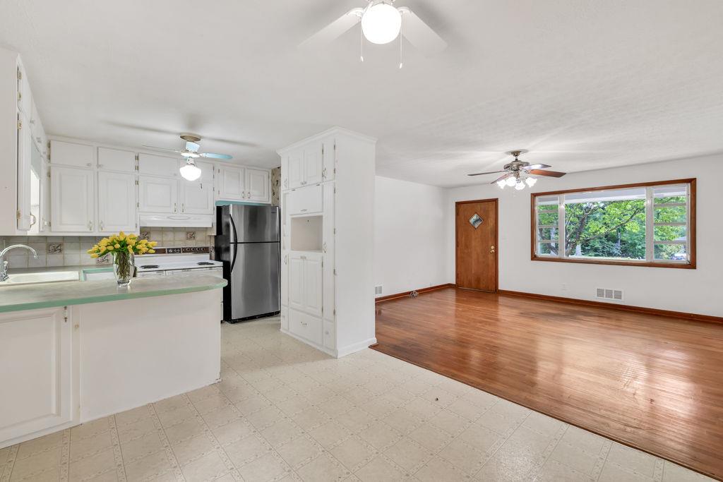 519 Beaver Ruin Way, Lilburn, Georgia image 4