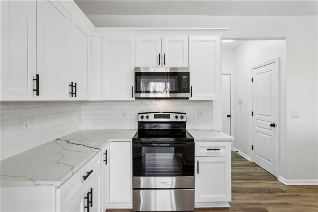 326 Oakview Way, Canton, Georgia image 9