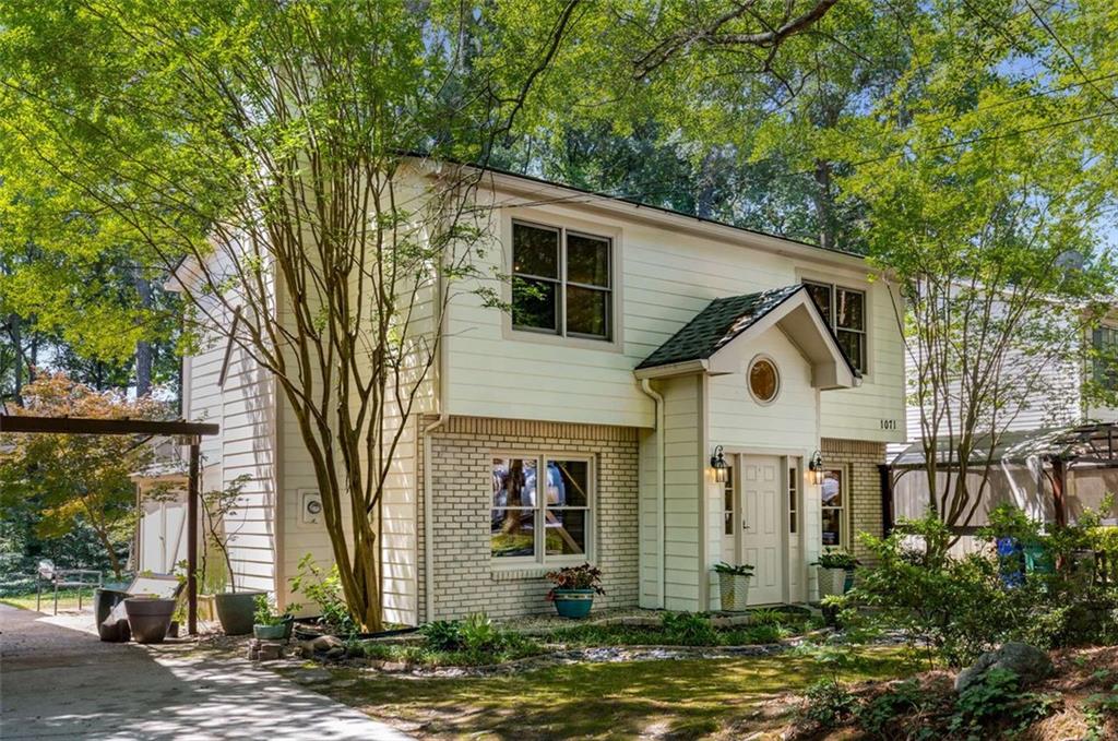 1071 STANDARD Drive NE