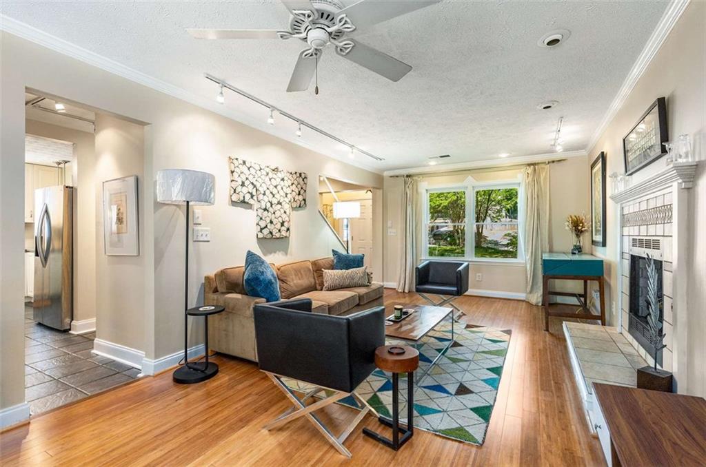 1071 STANDARD Drive NE