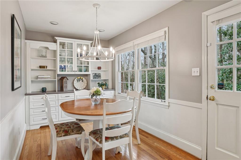 185 W Spalding Drive, Sandy Springs, Georgia image 7