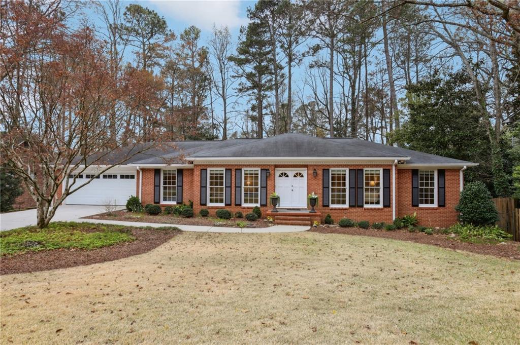 185 W Spalding Drive, Sandy Springs, Georgia image 1
