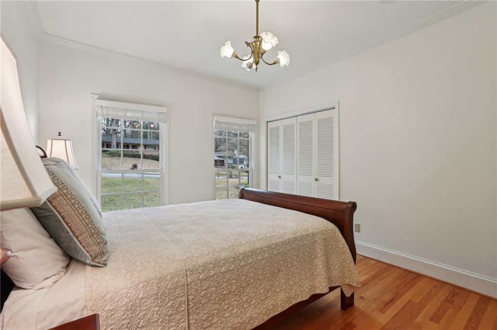 185 W Spalding Drive, Sandy Springs, Georgia image 22