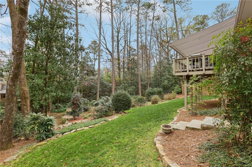 185 W Spalding Drive, Sandy Springs, Georgia image 47