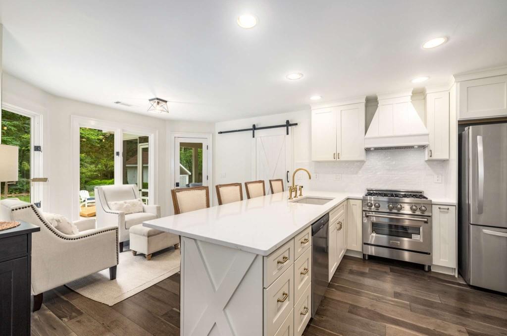 Surrey Place - Residential