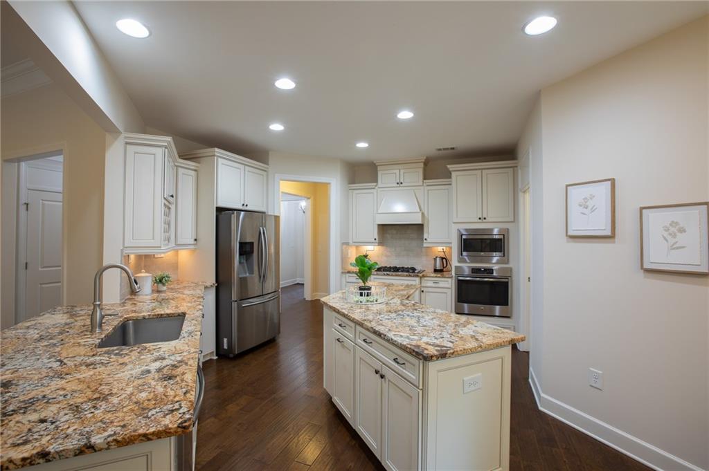 3921 Sweet Magnolia Drive SW