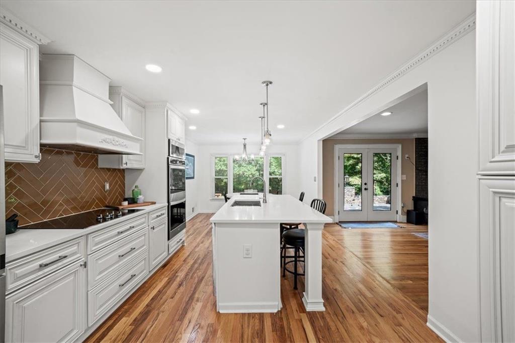 2207 Forestglade Drive