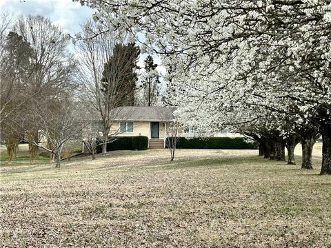 A home in Powder Springs