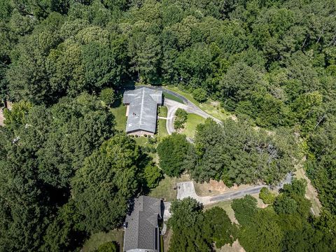 A home in Powder Springs