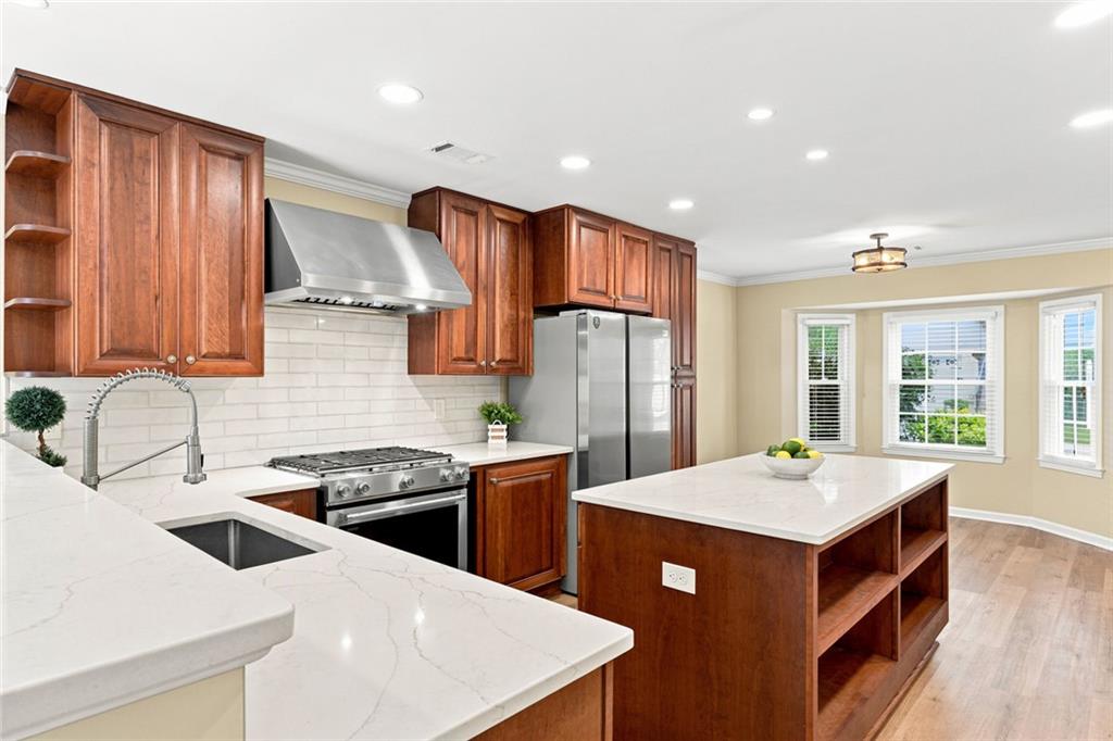 222 Forkner Drive #10