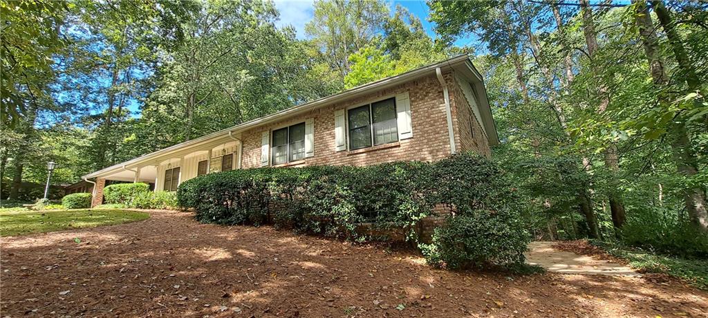 2600 Amberly Drive
