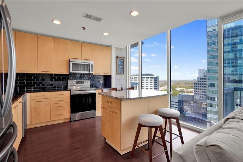 3324 Peachtree Road NE 1307
