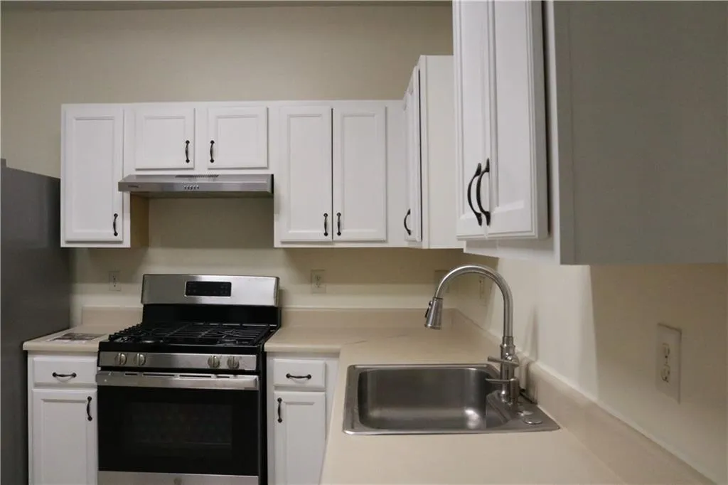 Lawrenceville, Georgia 30044, United States, 4 Bedrooms Bedrooms, ,3 BathroomsBathrooms,Residential,Active,242787