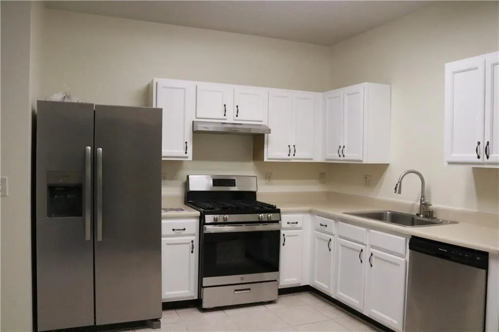 Lawrenceville, Georgia 30044, United States, 4 Bedrooms Bedrooms, ,3 BathroomsBathrooms,Residential,Active,242787