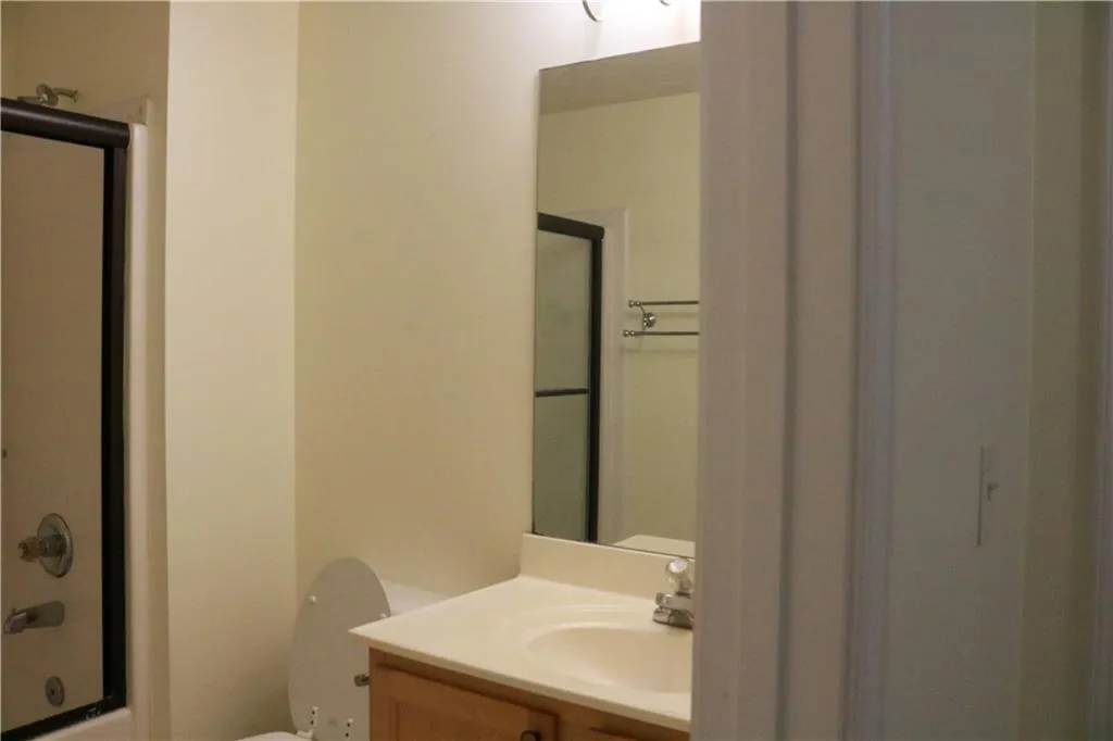 Lawrenceville, Georgia 30044, United States, 4 Bedrooms Bedrooms, ,3 BathroomsBathrooms,Residential,Active,242787