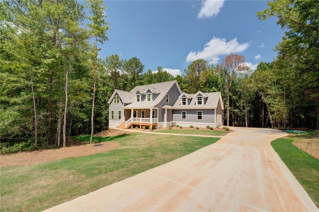 220 Nicklaus Circle, Social Circle, Georgia image 2