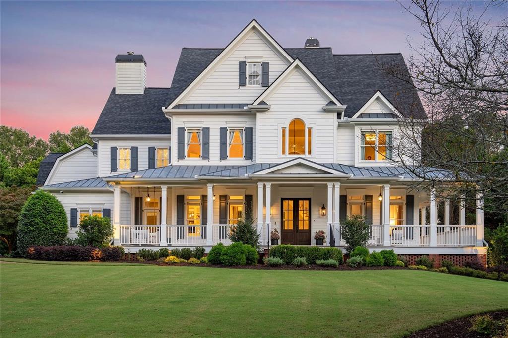 White Columns - Residential