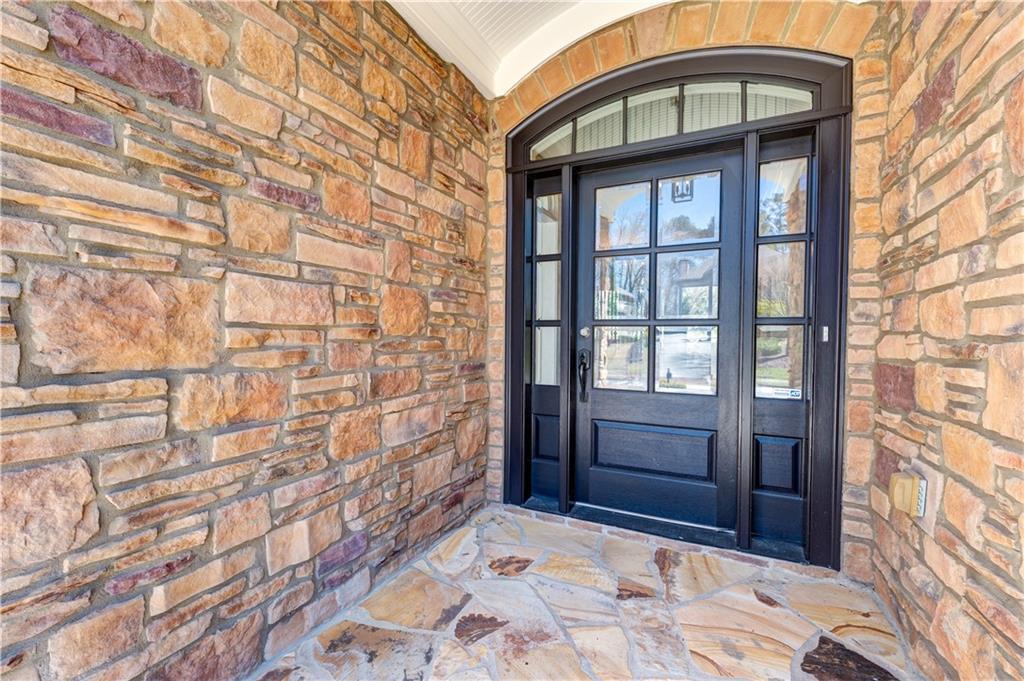 1022 Highland Village Trail